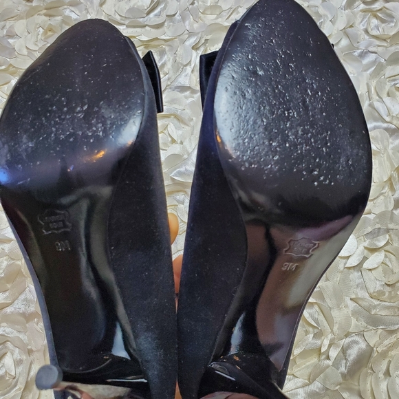 WHBM satin peep toe pumps - Picture 11 of 12